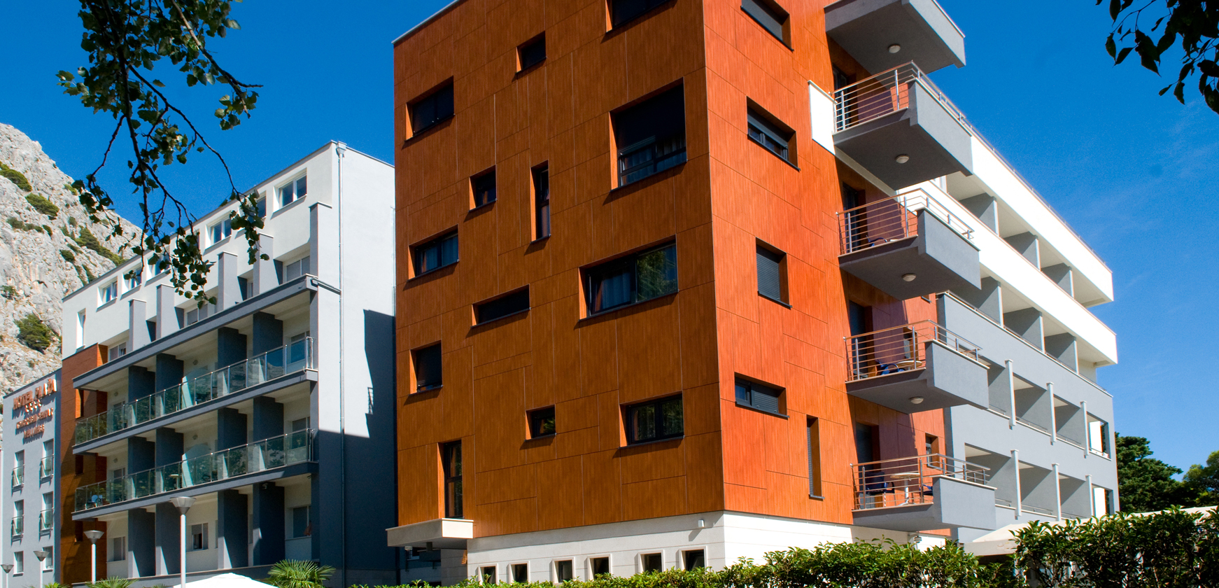 HOME HOTEL PLAZA visual data 7